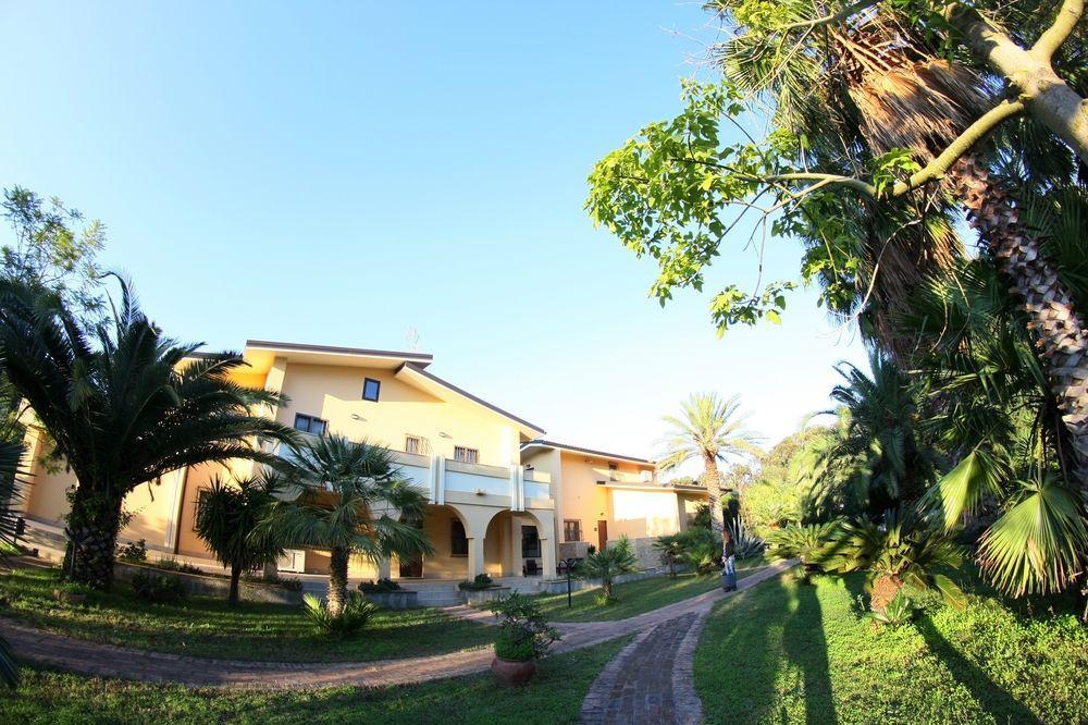 San Michele Apartments&Rooms Catanzaro Eksteriør bilde